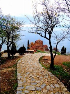 Monténégro - Une église au dessus du lac d'Ohrid