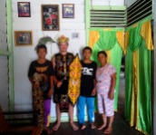 Bornéo - Photo souvenir avec ma future ex-belle famille